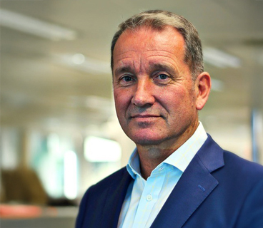 Head shot of Rob Chard